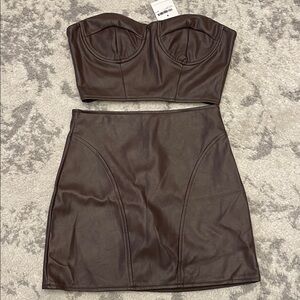 Bobbles and lace two piece